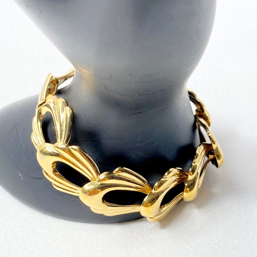 💎Monet Signed Gold Tone Runway Open Corrugated Link Chain